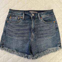 Woman’s Shorts