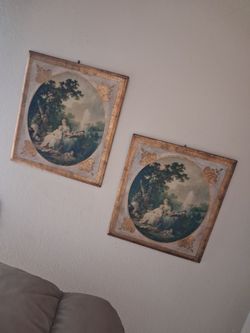I have two identical pictures while decorations