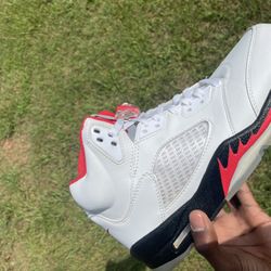 jordan 5 fire reds