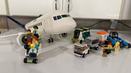Lego 60367 City Passenger Airplane