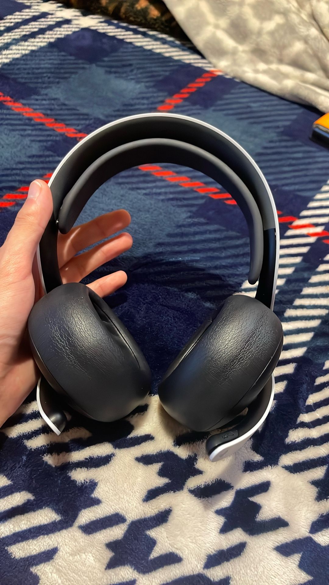 PlayStation Elite Headphones (wireless)