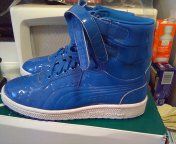 This week only brand new never worn puma leather hi tops size 10/1/2