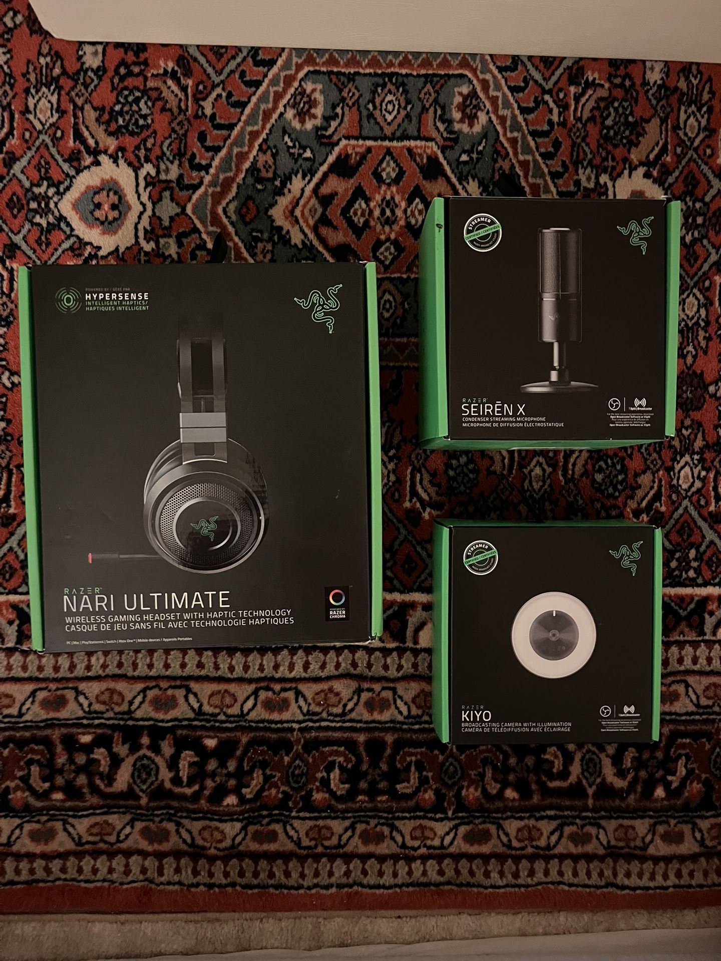Razor Headphones, Microphone And Camera