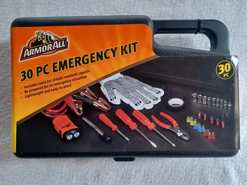 NEW 30 Piece Emergency Car Tool Kit