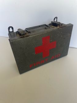 WW II First Aid Kit