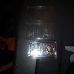 Silver  One Ounce  .999 Fine Silver Bars... Silver Towns