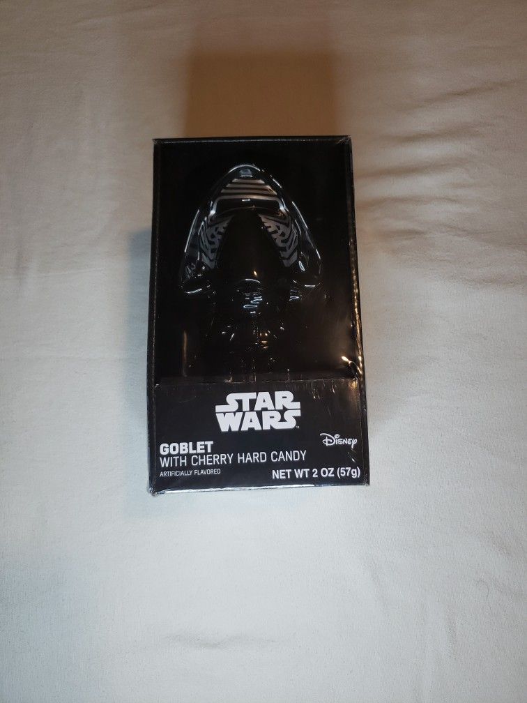 Kylo Ren Star Wars Goblet With Cherry Hard Candy