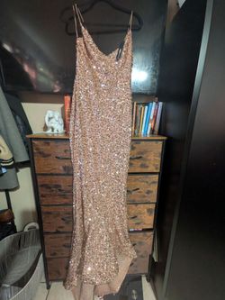 Long gold dress, new, size M