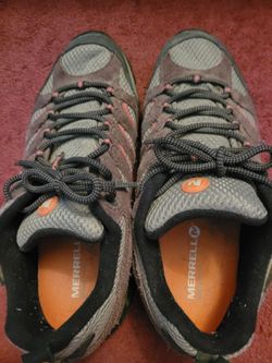 Free 9.5 Merrell shoes