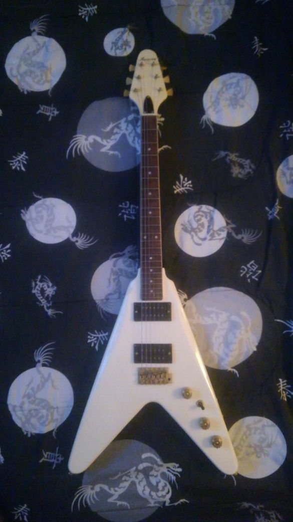 HARMONY GUITAR V666