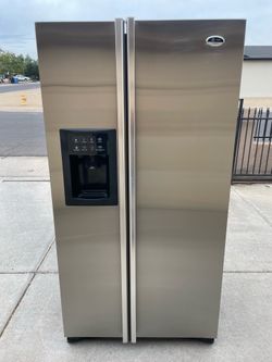 Refrigerator GE Stainless Steel counter depth