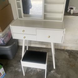 Makeup Vanity
