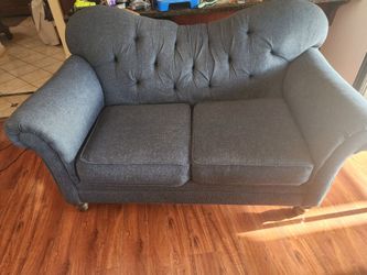 Sofa/love seat/sofa bed