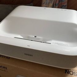 Epson Epiqvision LS300 Laser Smart Android Projector 
