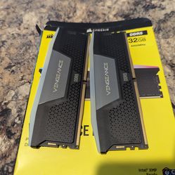 DDR5 RAM 32 GB 6400 MHz. Corsair Vengeance RGB