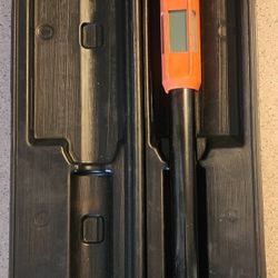 SnapOn 1/2 in digital torque wrench 