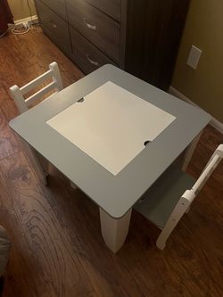 Kids Table and 2 Chairs Set