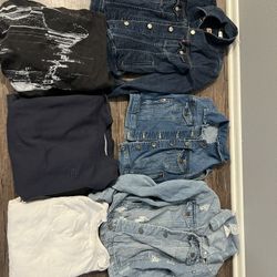 Size Small Women’s/Junior’s Clothing