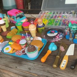 Kids Spongebob Play Food Set And Variety Of Other Toys 