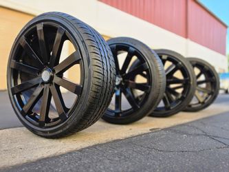 Wheels 20 5 lugs good tires