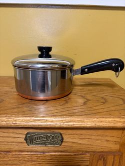 Vintage 2Qt Revere Ware Copper Bottom Saucepan with Lid.     B