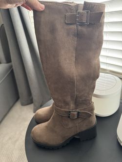 Brand New! Women’s Boots Size 5 