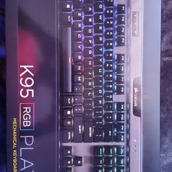 Corsair RGB PLATINUM Mechanical Gaming Keyboard — CHERRY® MX Speed — Black

