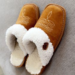 Ariat women’s slippers