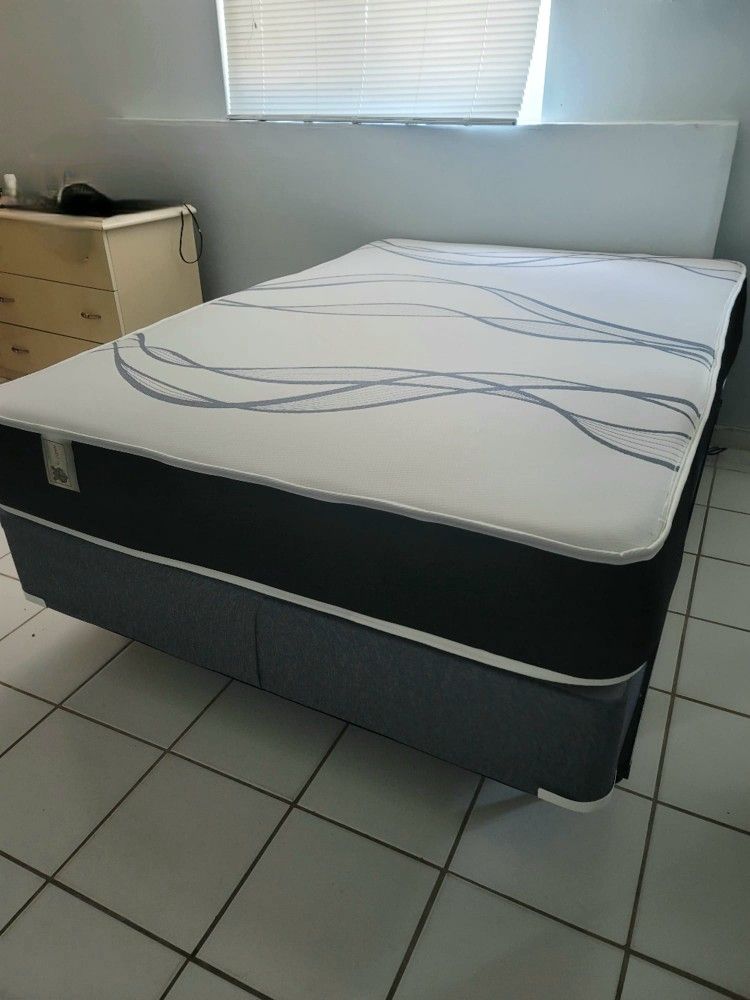 NEW FULL-SIZE MATTRESS AND BOX SPRING 🆕️