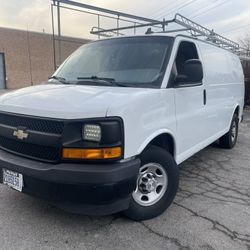 2017 Chevrolet Express 2500