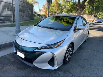2017 Toyota Prius prime hybrid plus