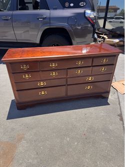 7 Drawers Dresser