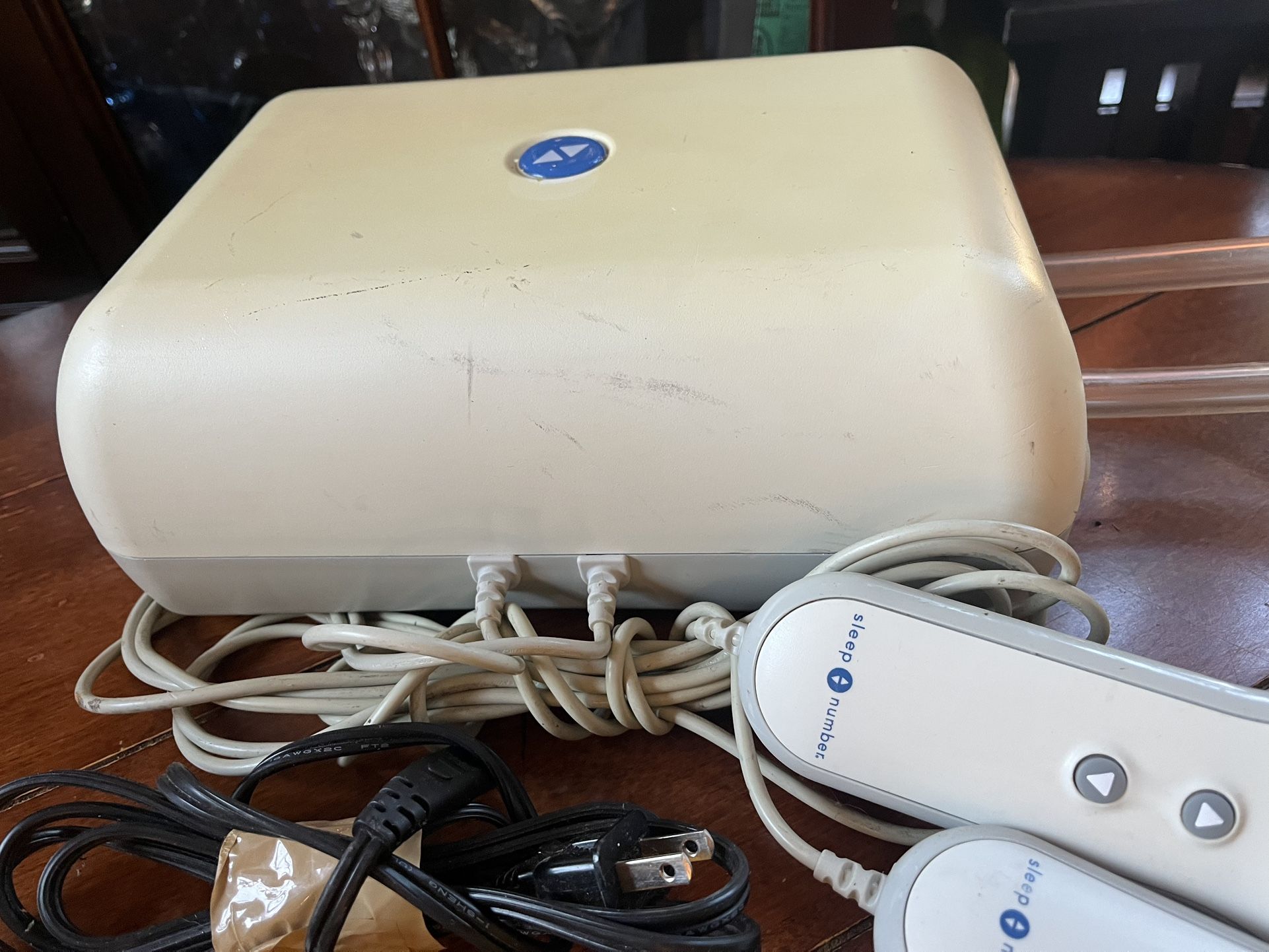 Sleep Number Select Comfort Dual Hose Air Bed Pump with 2 Remotes