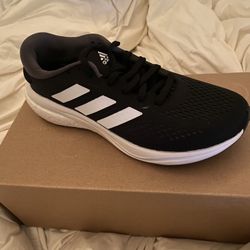 BRAND NEW Adidas Supernova Size 6 1/2 Mens