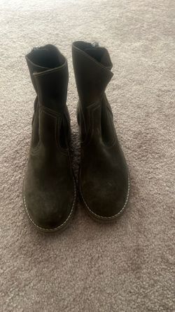 Antonio de Falia new surde booties.