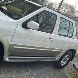 1997 Infiniti QX4