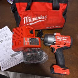 Milwaukee1/2 Square Ring Impact Wrench