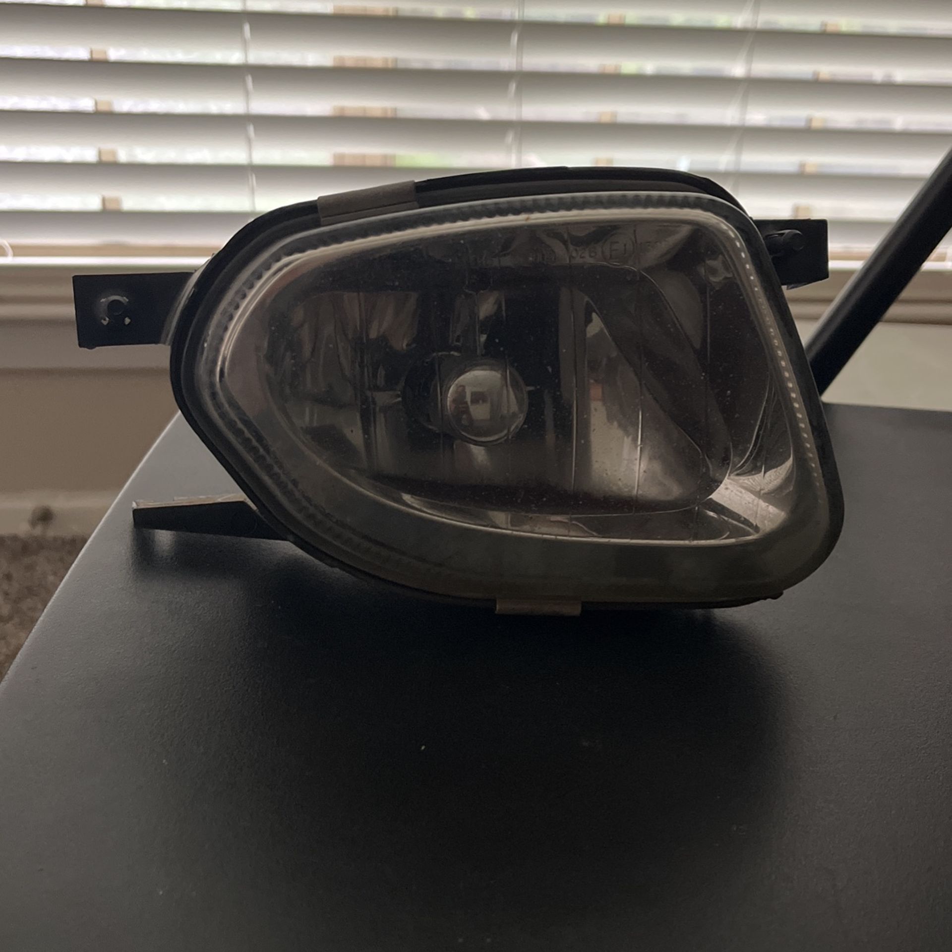 2003-2006 E500 Mercedes Benz Passenger Side Fog Light