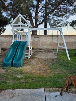 Swing set
