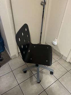 Desk chair
