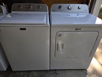 Maytag washer And Dryer Set