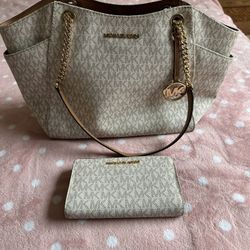 Michael Kors Bag & Matching Wallet