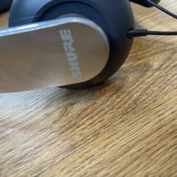 Shure SRH145m+ - Portable Headphones with Remote + Mic