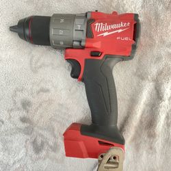 Milwaukee M18 Hammer Drill