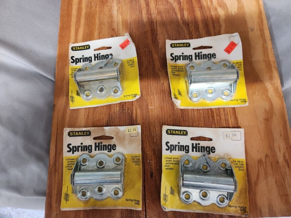 (4) Stanley Spring Hinge 74-5610 CD 158 ( US2C ) Zinc. Made In The USA. NOS Factory Sealed.