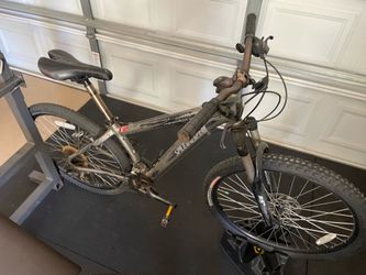 Specialized Hardrock “Small” frame Mountain Bike