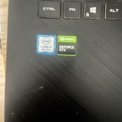 Asus ROG STRIX GAMING LAPTOP With studio Software On It 