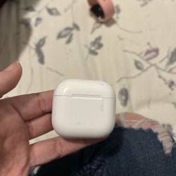 AirPods 4