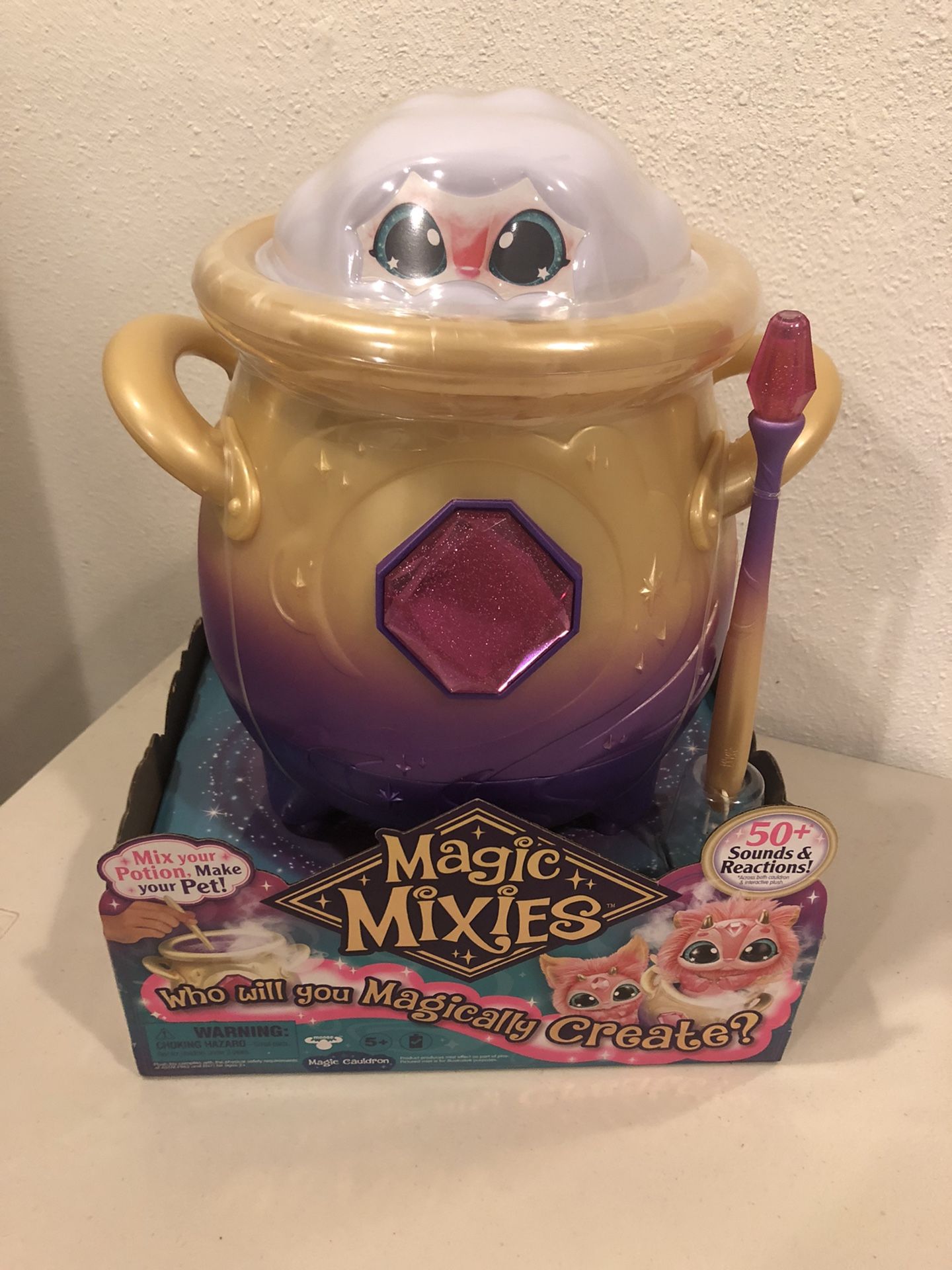 Magic Mixies Magical Misting Cauldron Interactive Toy Pink