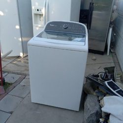 Whirlpool Washer and Gas Dryer Sets 